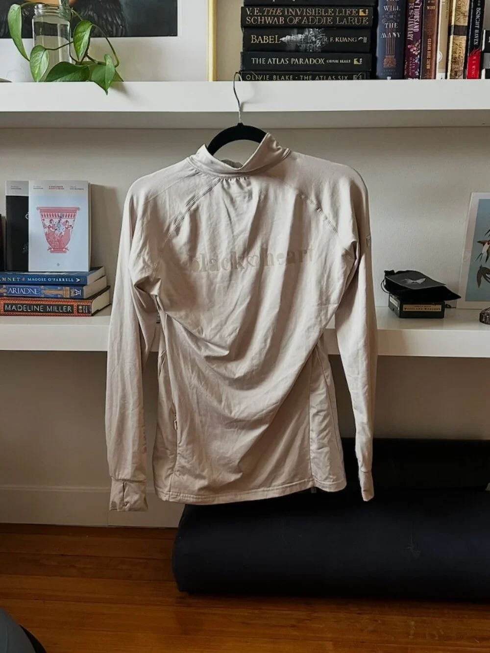 Blackheart Equestrian - Long Sleeve Base Layer - Stone - Picture 3 of 5